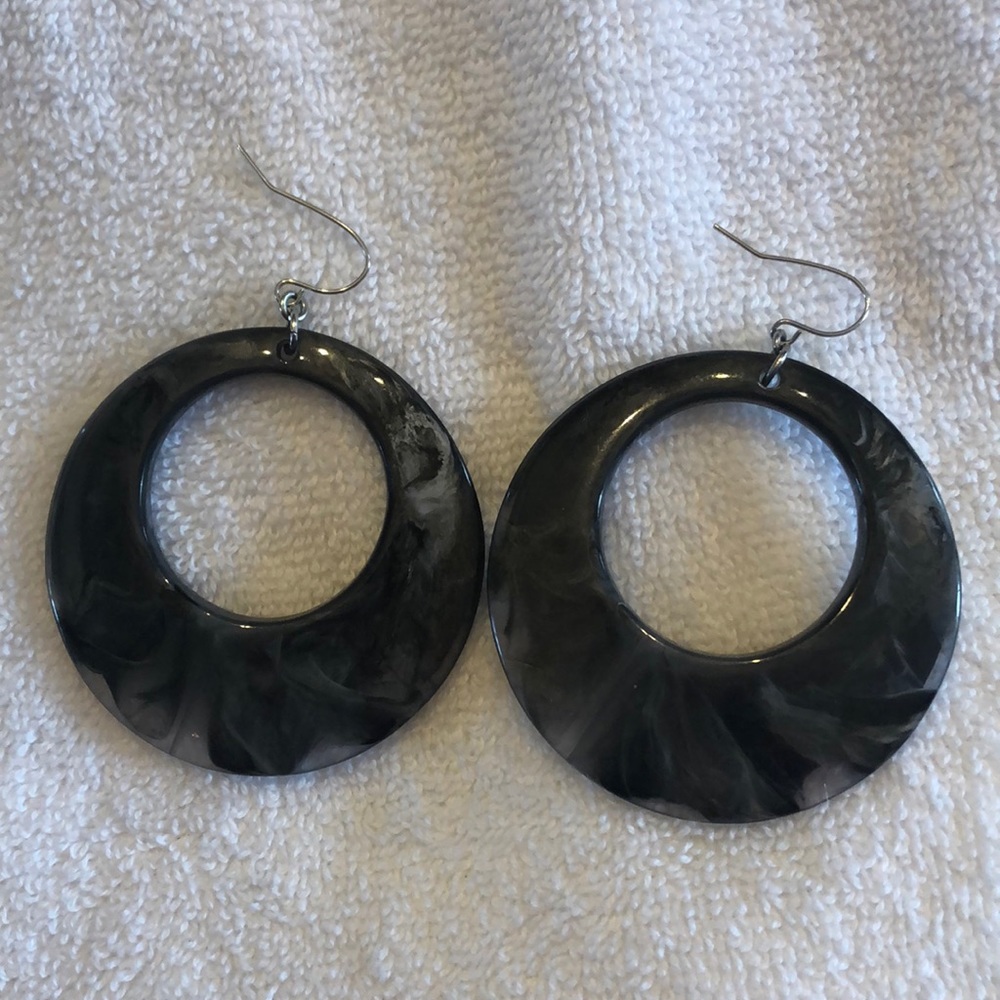 Grey swirl plastic hoop earrings